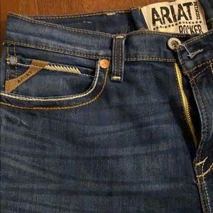 36/34 M7 Men’s Ariat Jeans